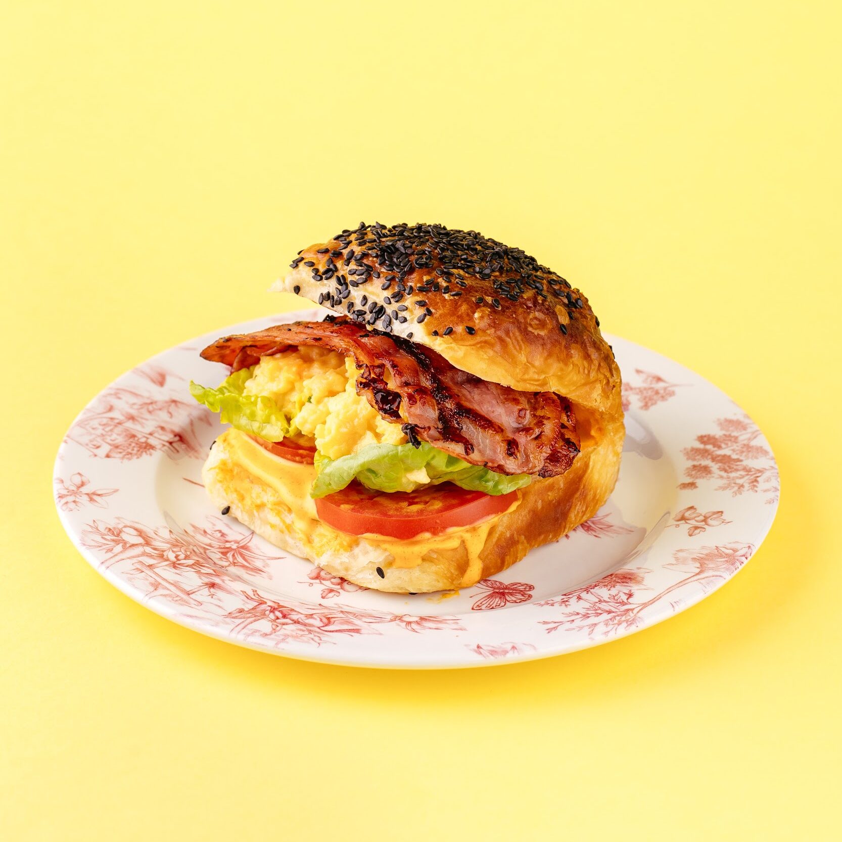 SANDVICH CON REVUELTO DE BEICON